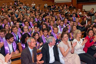 Voir l'image 6A-0697-Ceremonie Diplomes_2014.jpg en taille relle